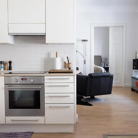2ndhomes Luxury Center 2br With Sauna Apartman