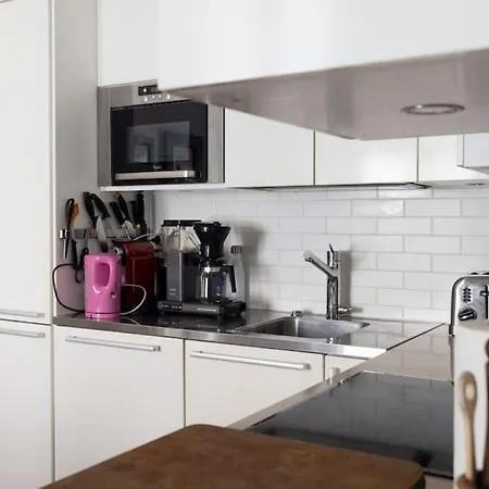 2ndhomes Beautiful 95m2 2br With Sauna In Kluuvi アパート *