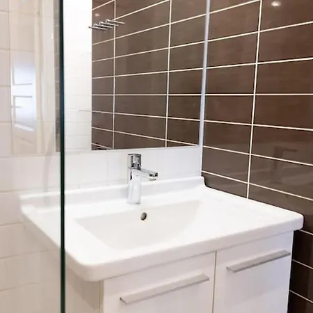 2ndhomes Beautiful 95m2 2br With Sauna In Kluuvi Apartmán