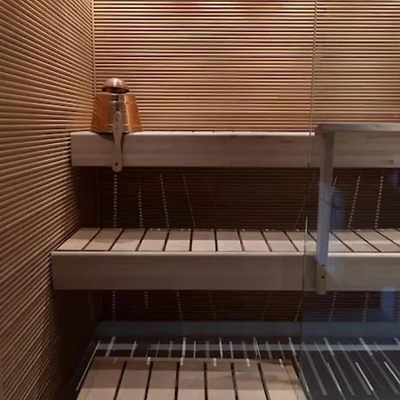 2ndhomes Beautiful 95m2 2br With Sauna In Kluuvi * Helsinky