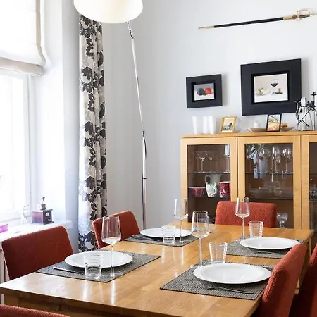 Lägenhet 2ndhomes Luxury Center 2br With Sauna Helsingfors